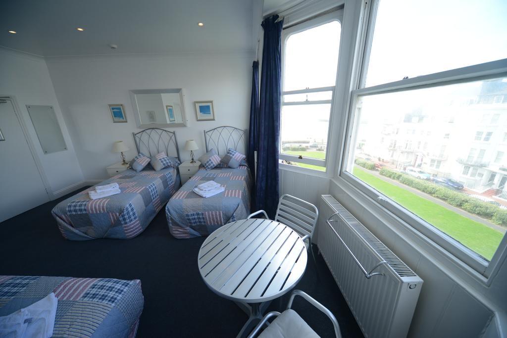 Marine View Hotel Brighton Room photo